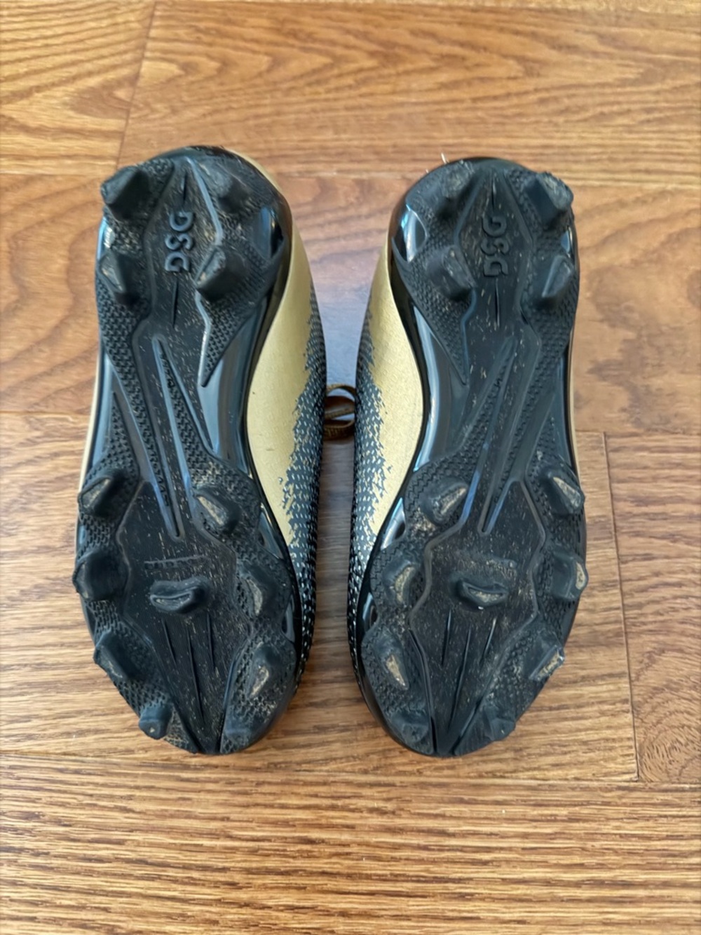 DSG Soccer Cleats - Black with Gold Laces - Size 10 - Picture 2 of 6